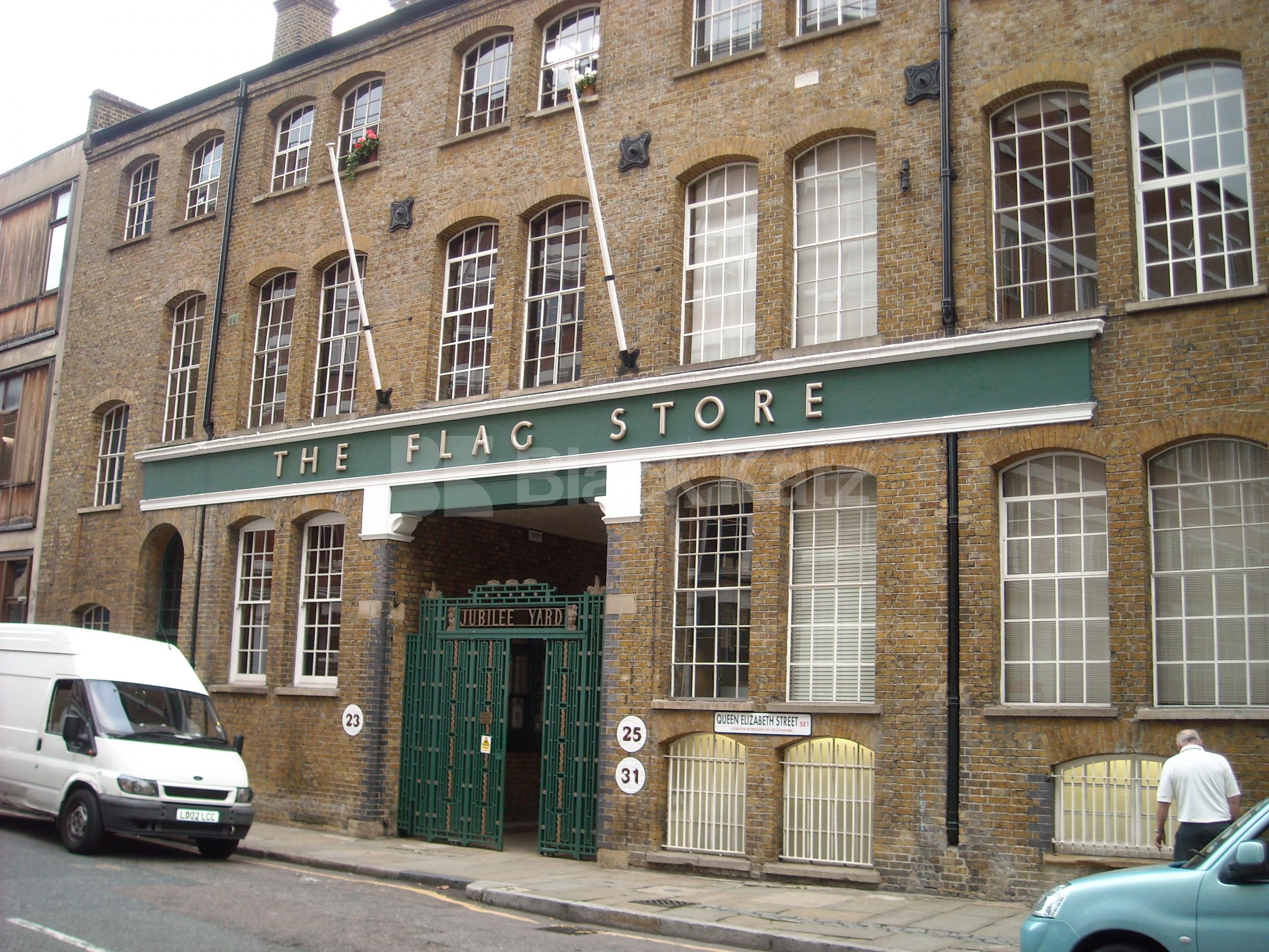 			NEW INSTRUCTION , 1 Bedroom, 1 bath, 1 reception Penthouse			 The Flag Store, Queen Elizabeth Street, Shad Thames SE1